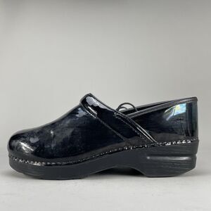 Dansko Clogs Women’s Size 39 US 8.5 Black Glossy Nursing Slip On Comfort Casual